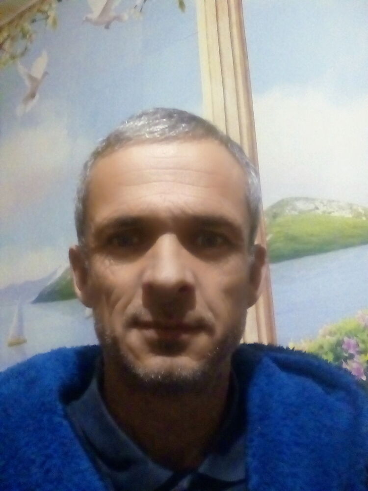  ,   Witay, 44 ,   