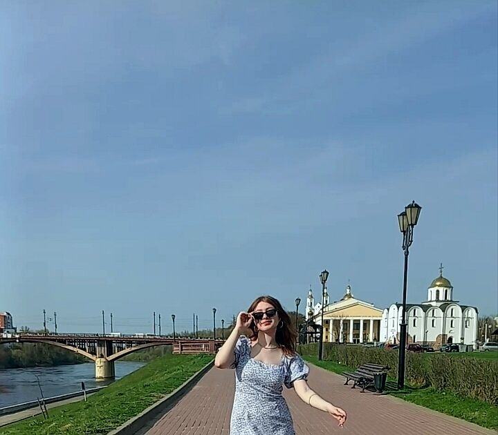  ,   Alisa, 21 ,  