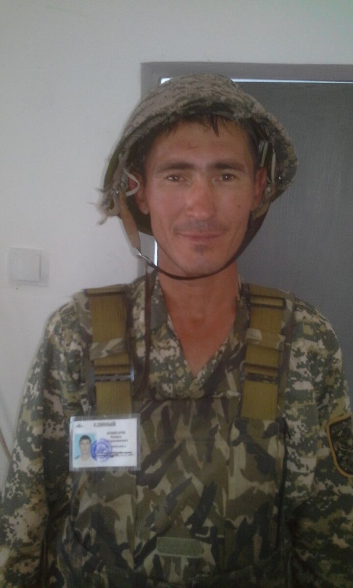  Targu Jiu,   , 44 ,   ,   , c 