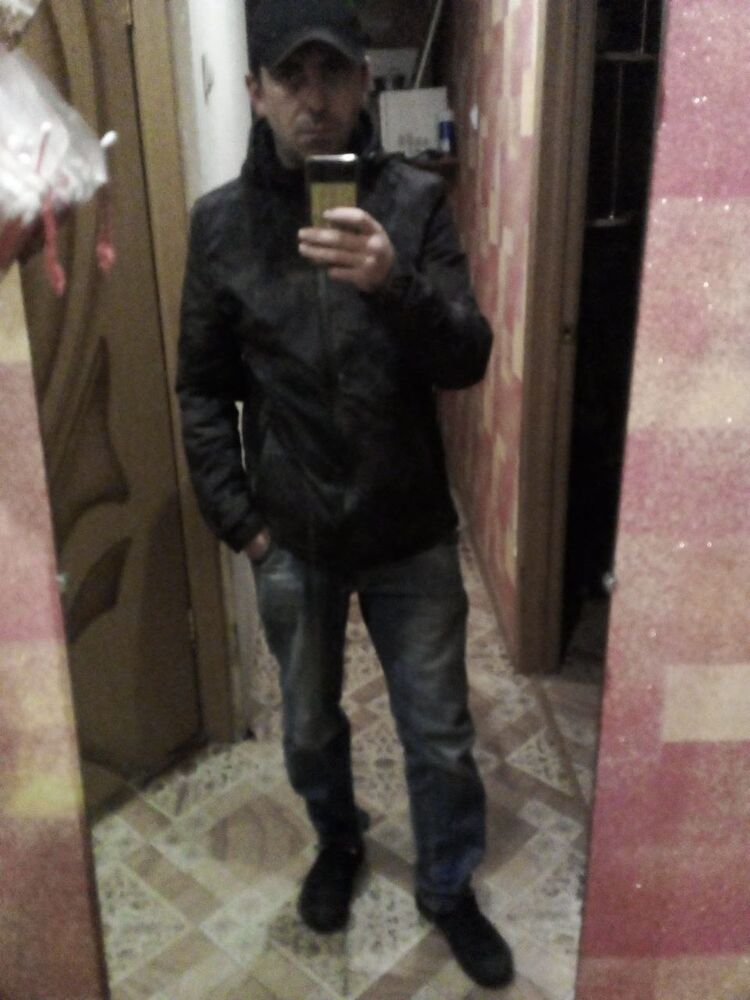  32333272  Djon, 37 ,    