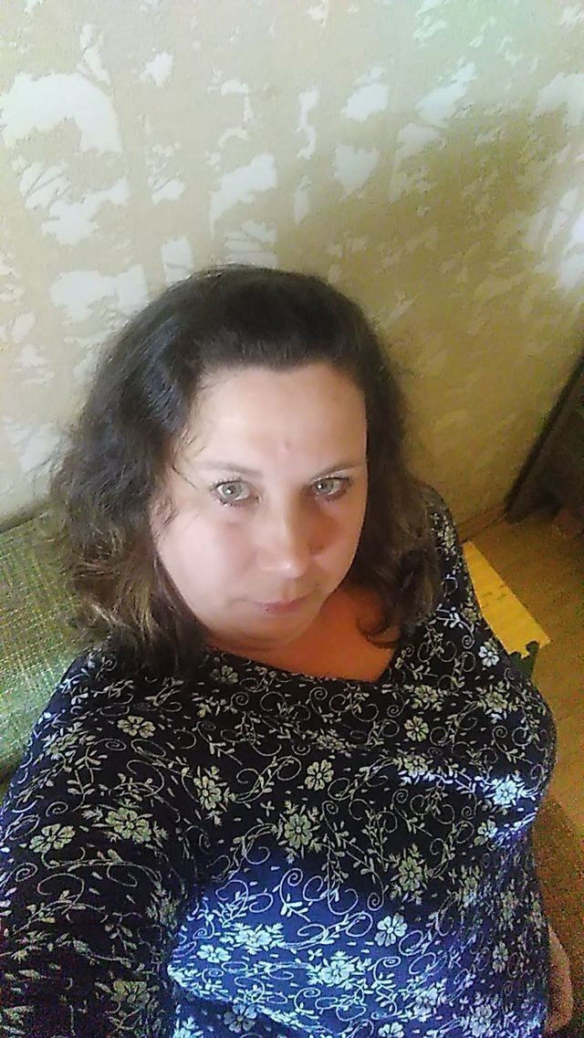  18688172  Tania, 39 ,    