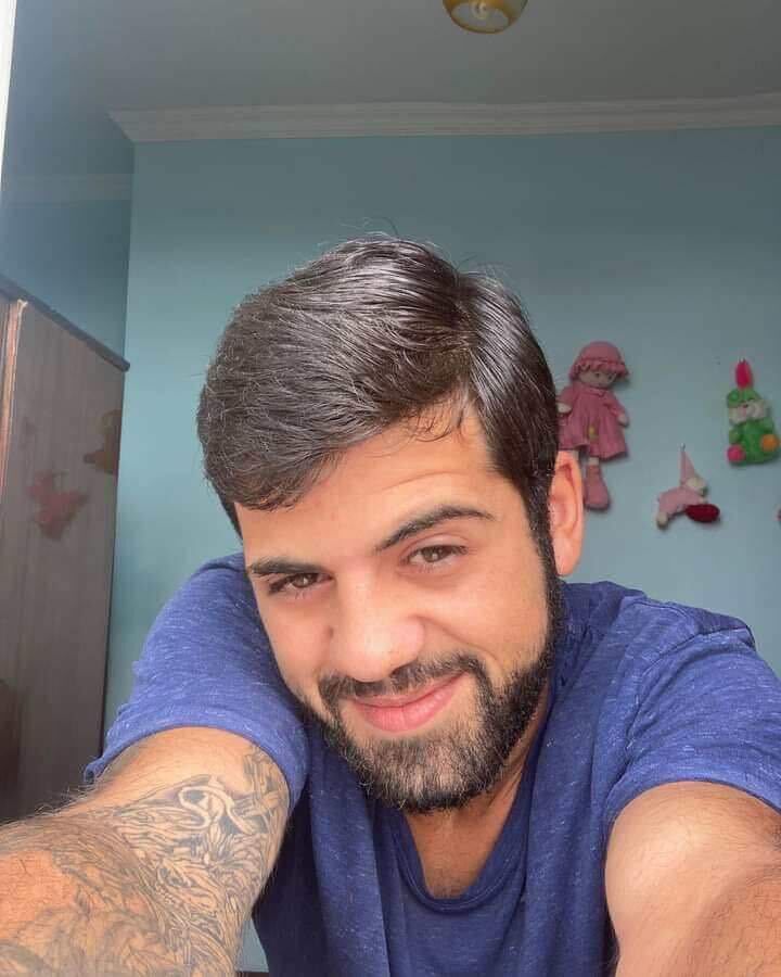  46638632  Dato, 24 ,    