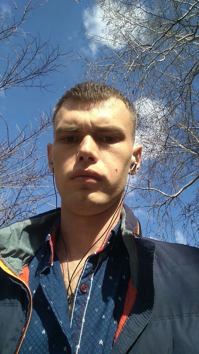  15888702  Oleg, 33 ,    