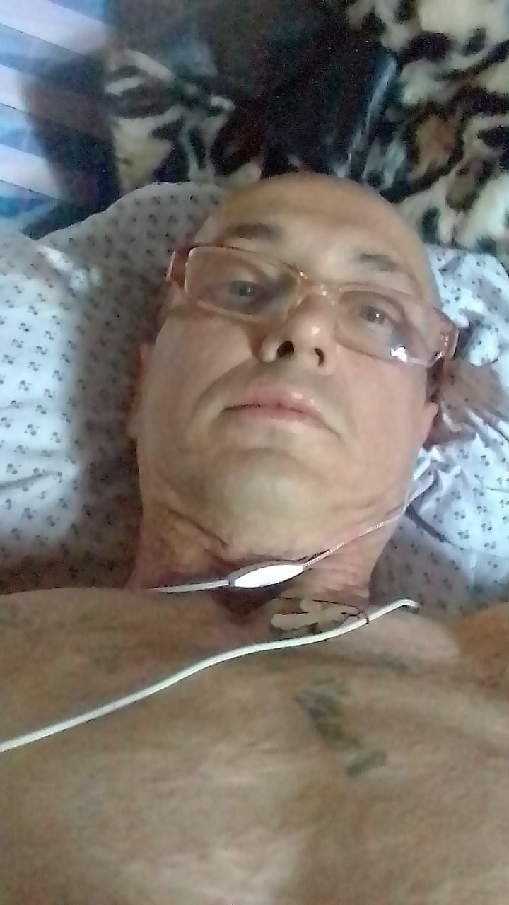  45401872  , 52 ,    