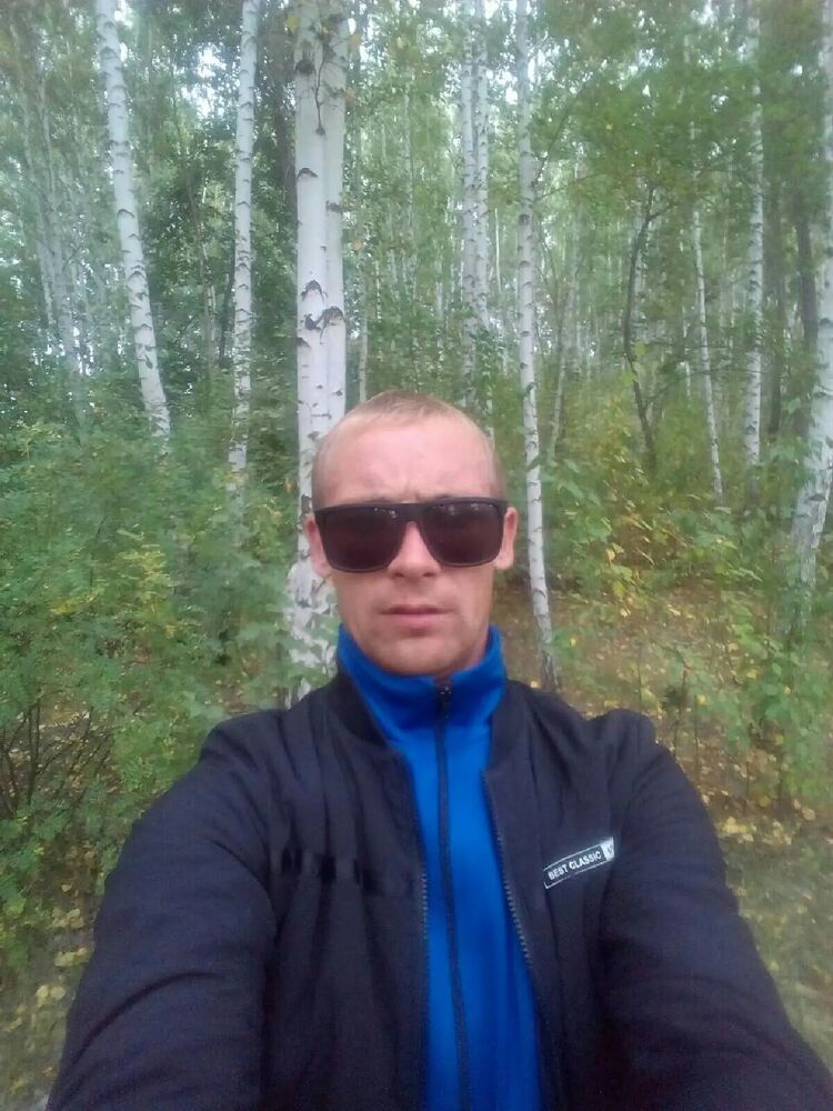  30209662  Aleksandr, 33 ,    