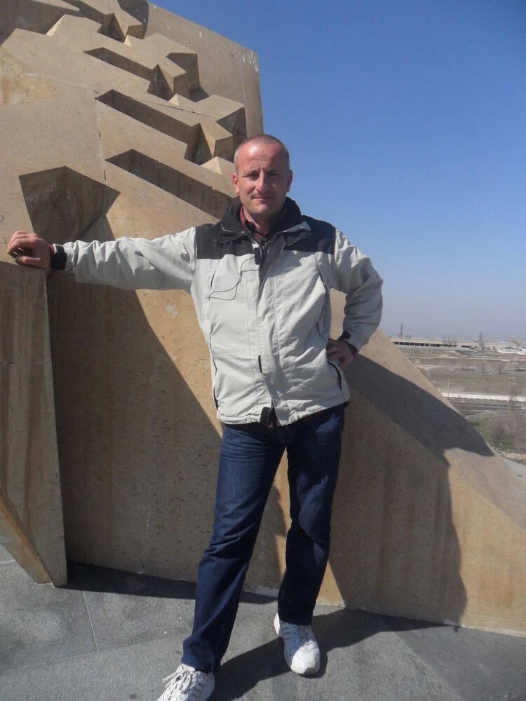  ,   Tiko, 51 ,     , c 