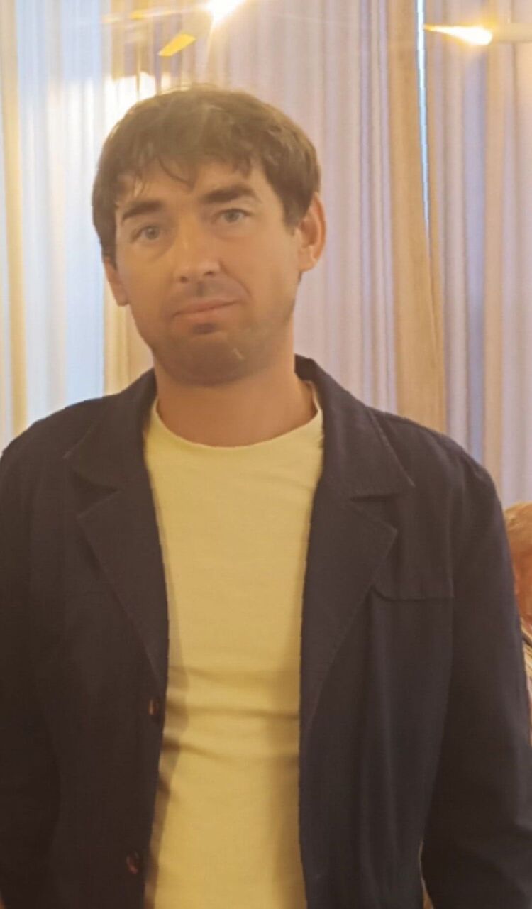  ,   Andrey, 42 ,   ,   , c , 