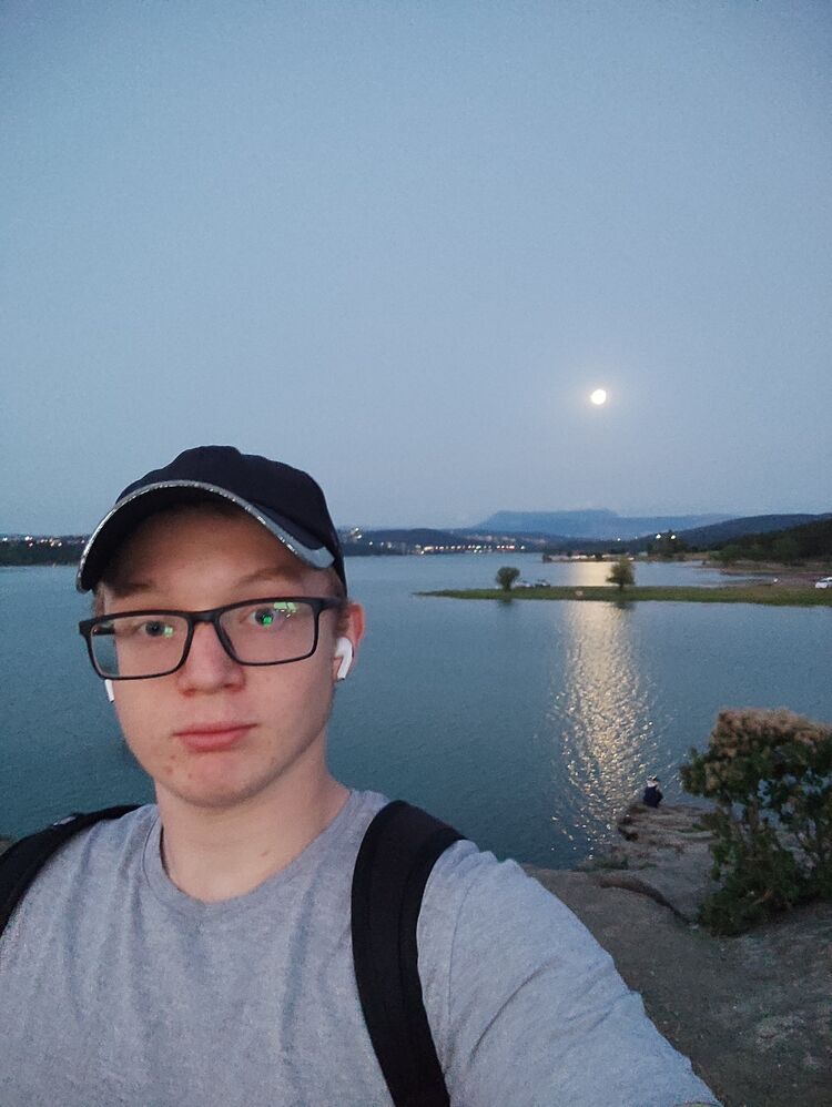  Raszyn,   , 19 ,   ,   