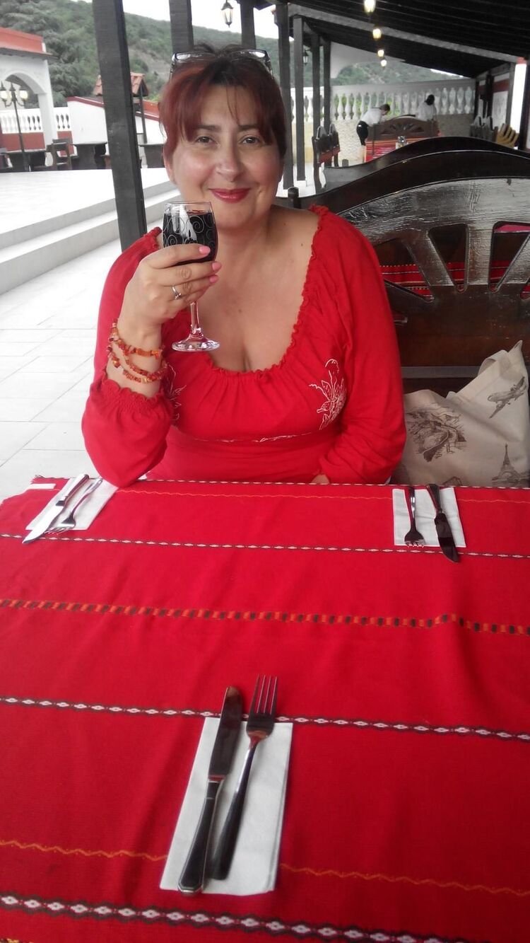  39734162  Tatiana, 53 ,    