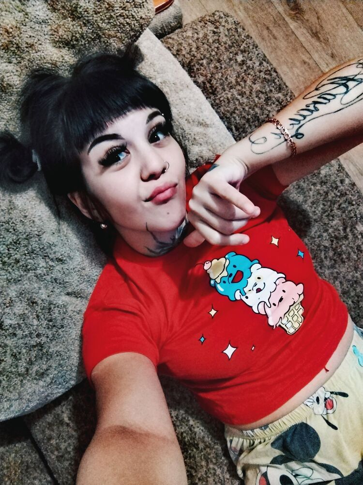  52832062  , 27 ,    