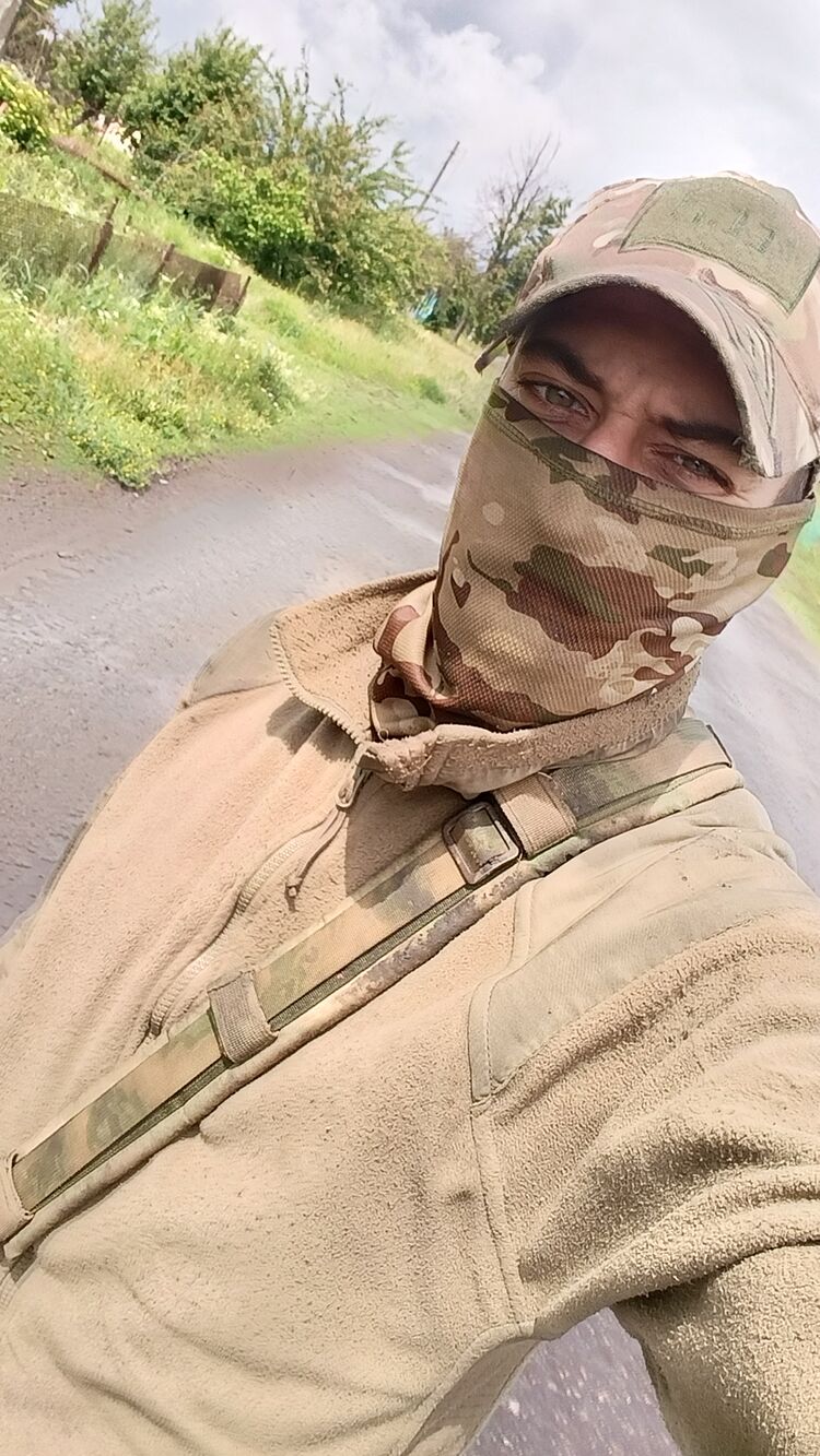  52582802  Sensei, 33 ,    