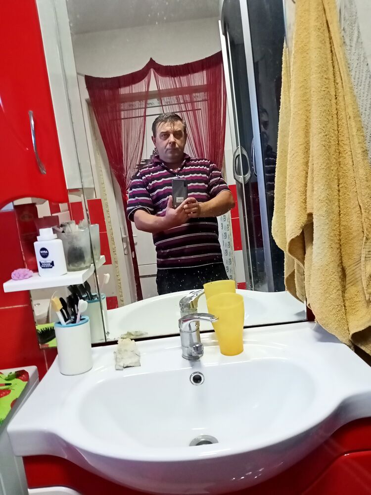  25675902  , 51 ,    