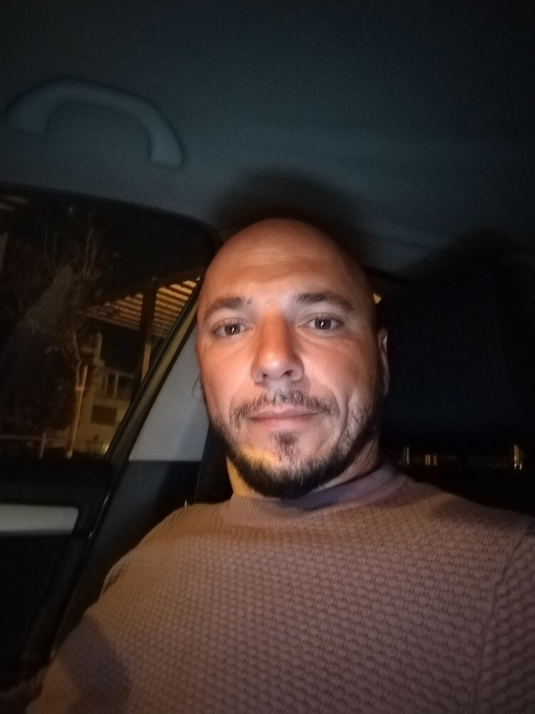  47796292  Igor, 37 ,    