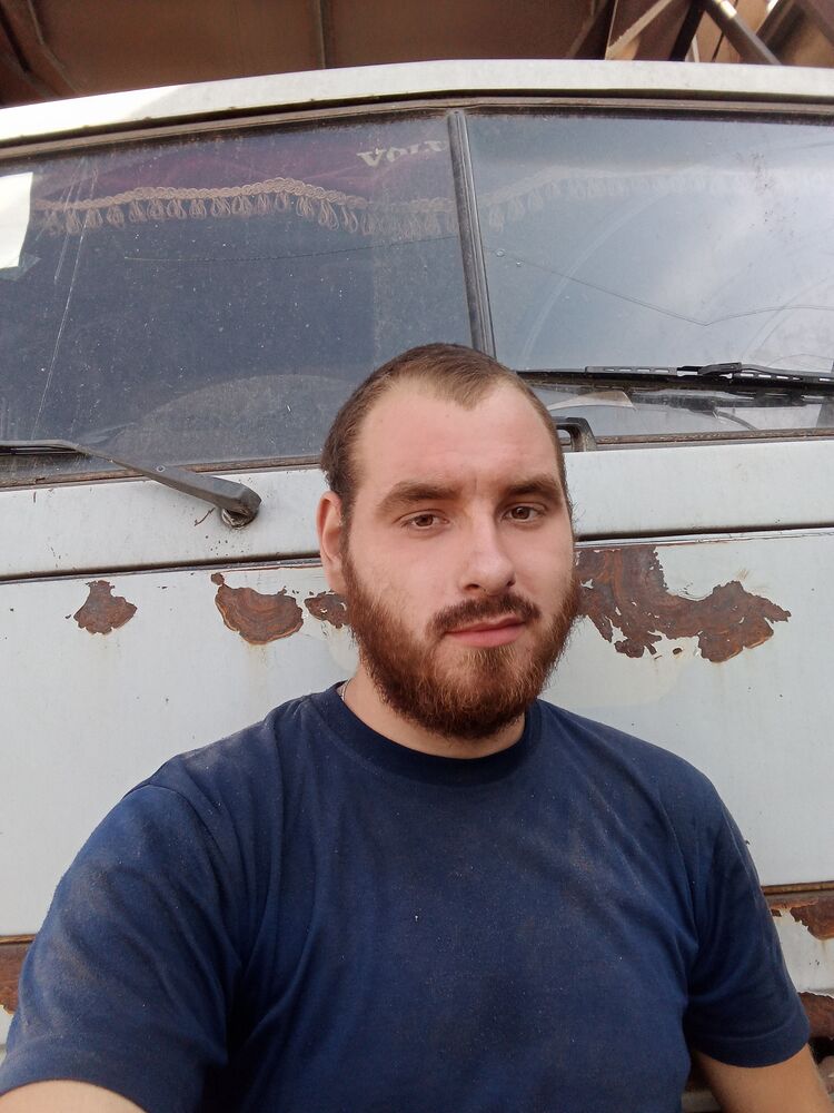  52371282  ANDREY, 21 ,    