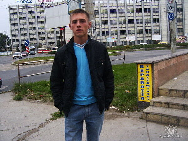  6411922  Denis, 39 ,    