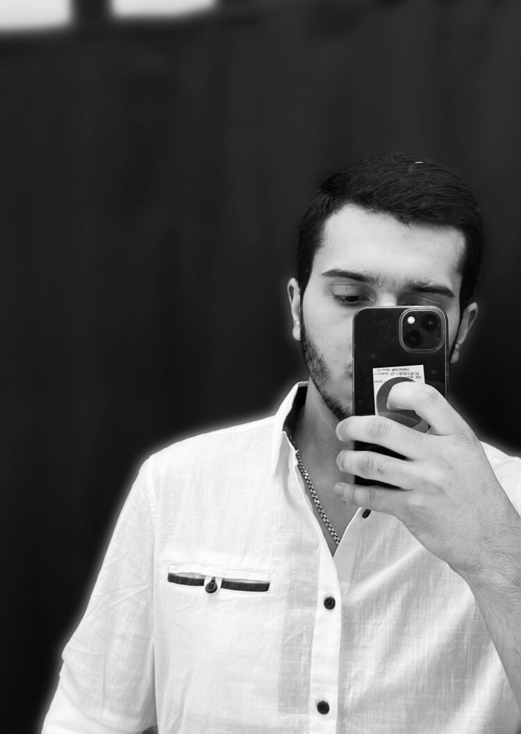  34764522  , 24 ,    