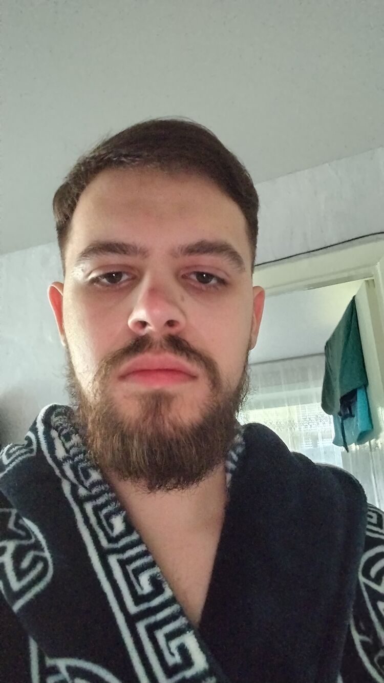  52882442  , 23 ,    