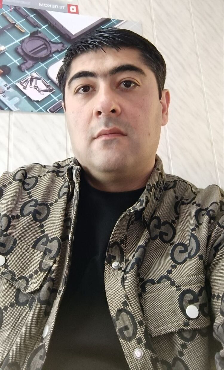  ,   Arman, 35 ,   ,   , c , 