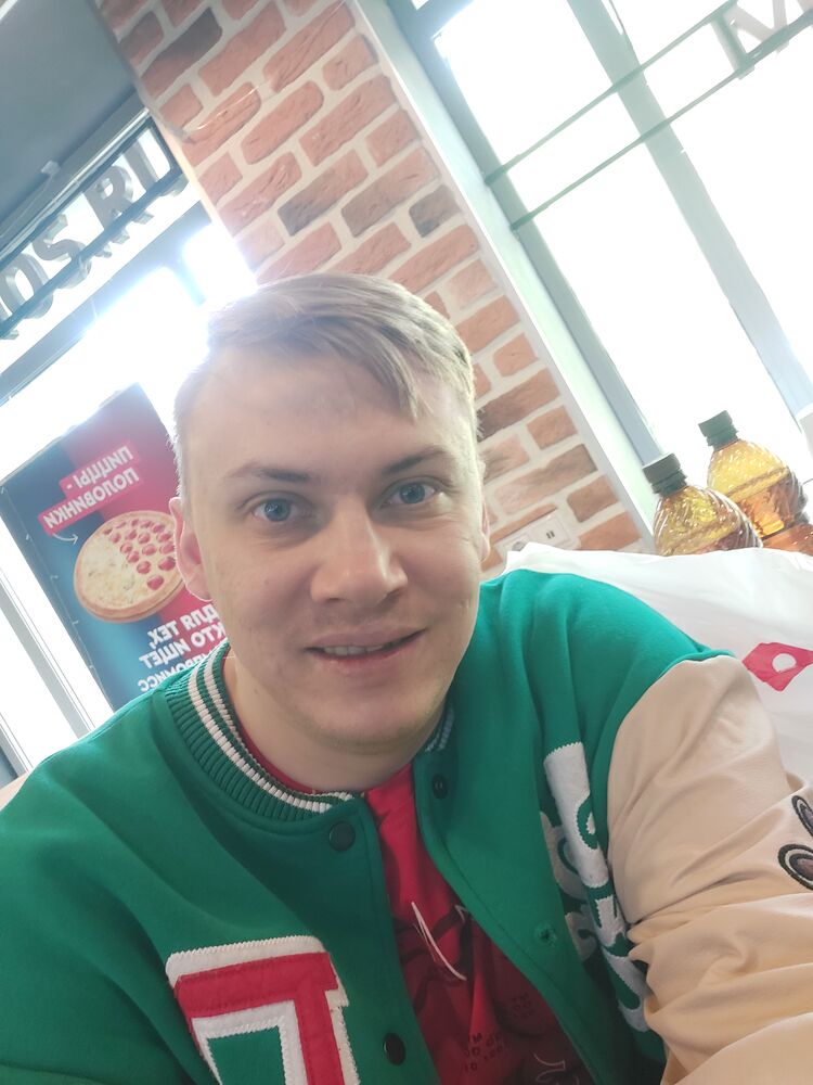  34643352  Vitaly, 32 ,    