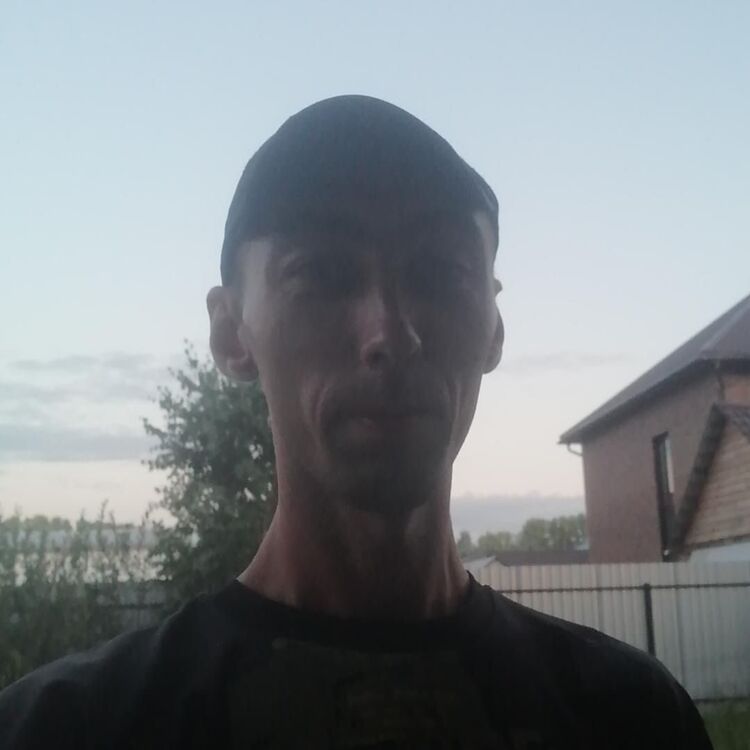  ,   Viktor, 36 ,   ,   , c , 