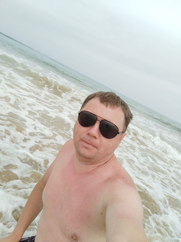  54650232  NIKOLAY, 36 ,    