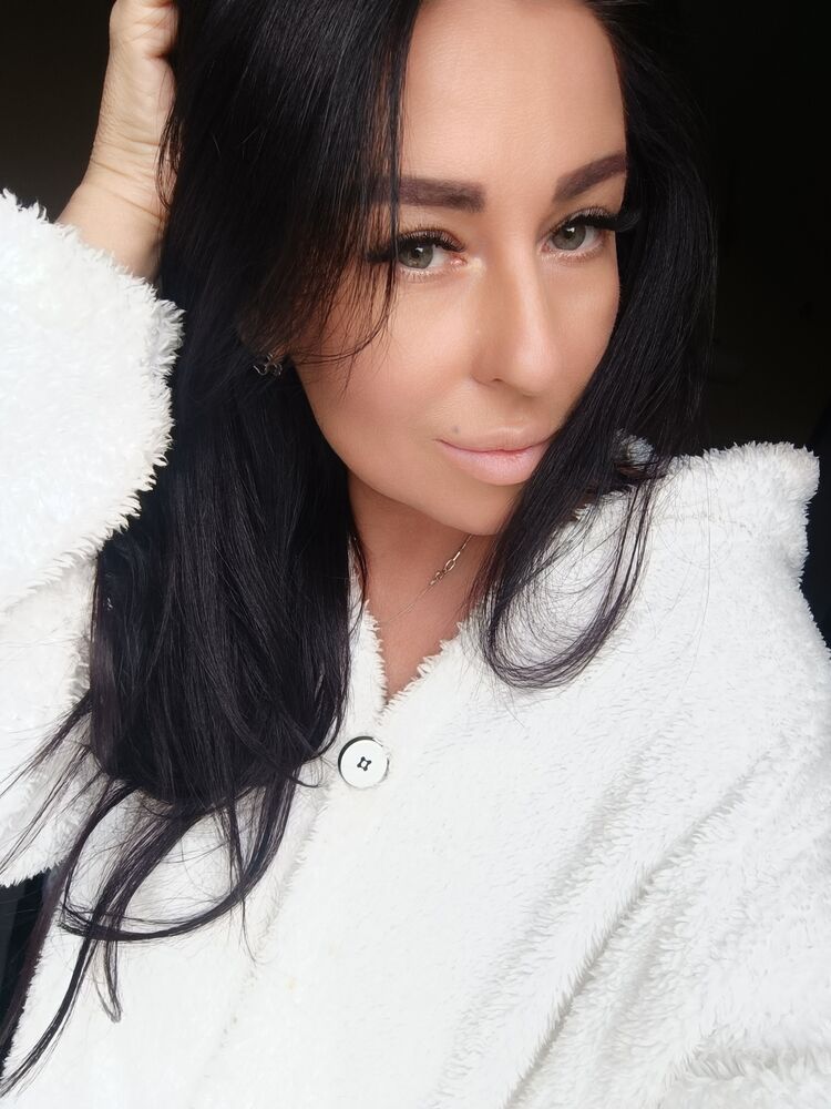  54776022  Sultana, 39 ,    