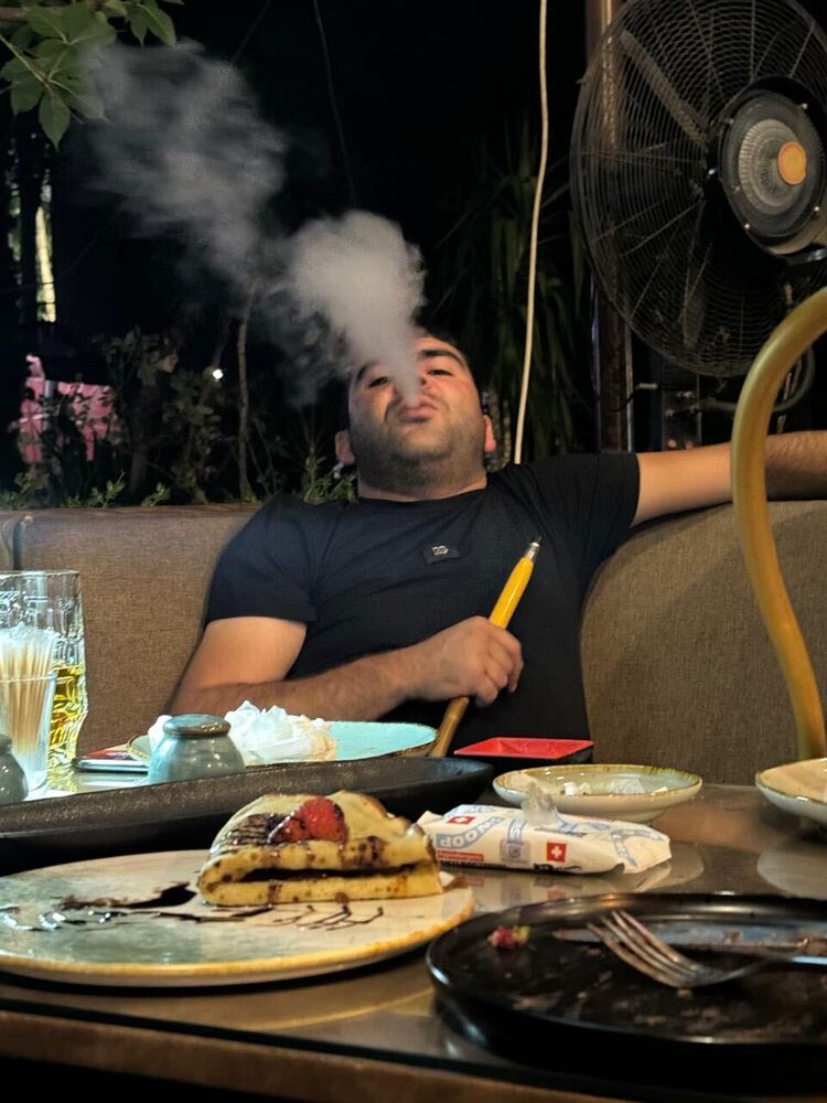  49773812  HRACH, 43 ,    