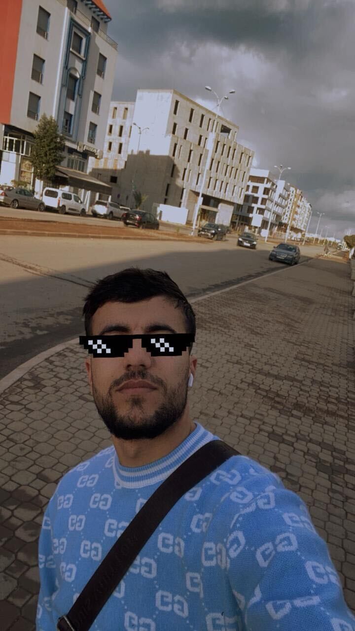  51658142  Peeetshi, 24 ,    