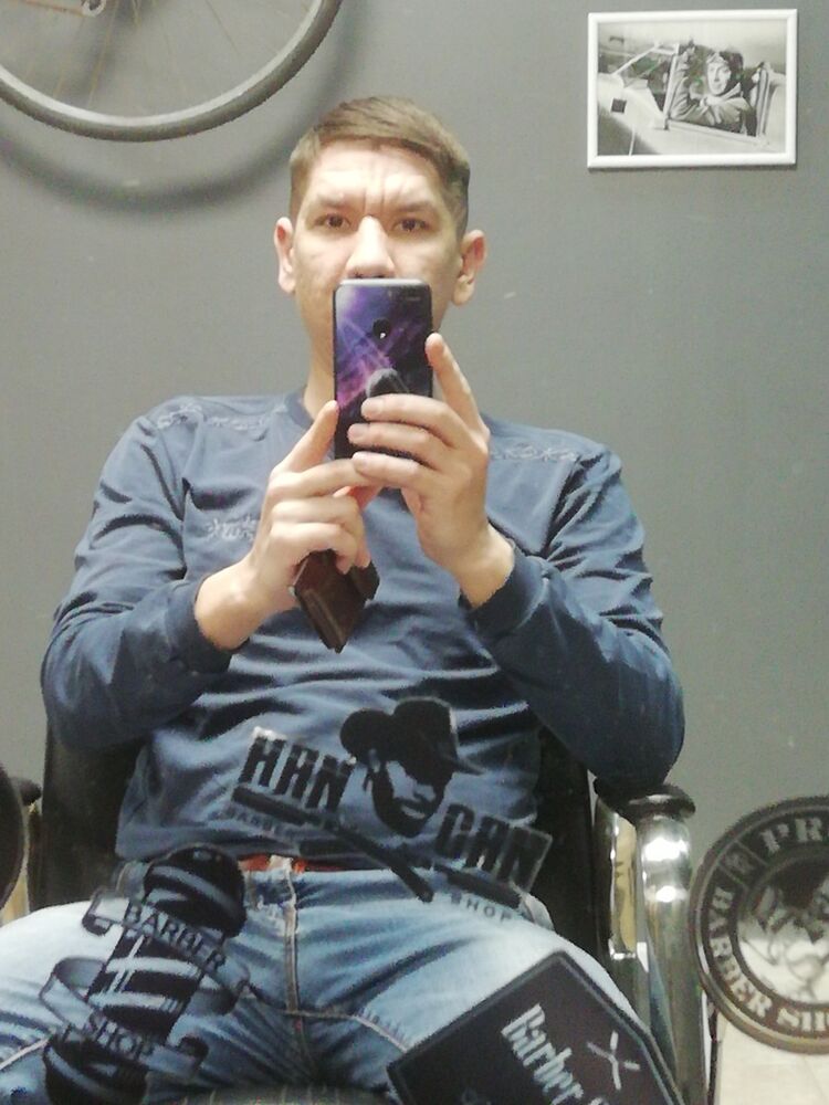  ,   Erik, 36 ,   ,   , c 