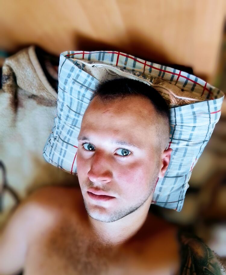  44686342  Semyon, 22 ,    