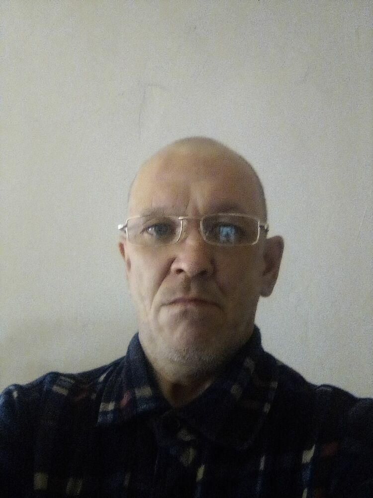  32891142  , 52 ,    
