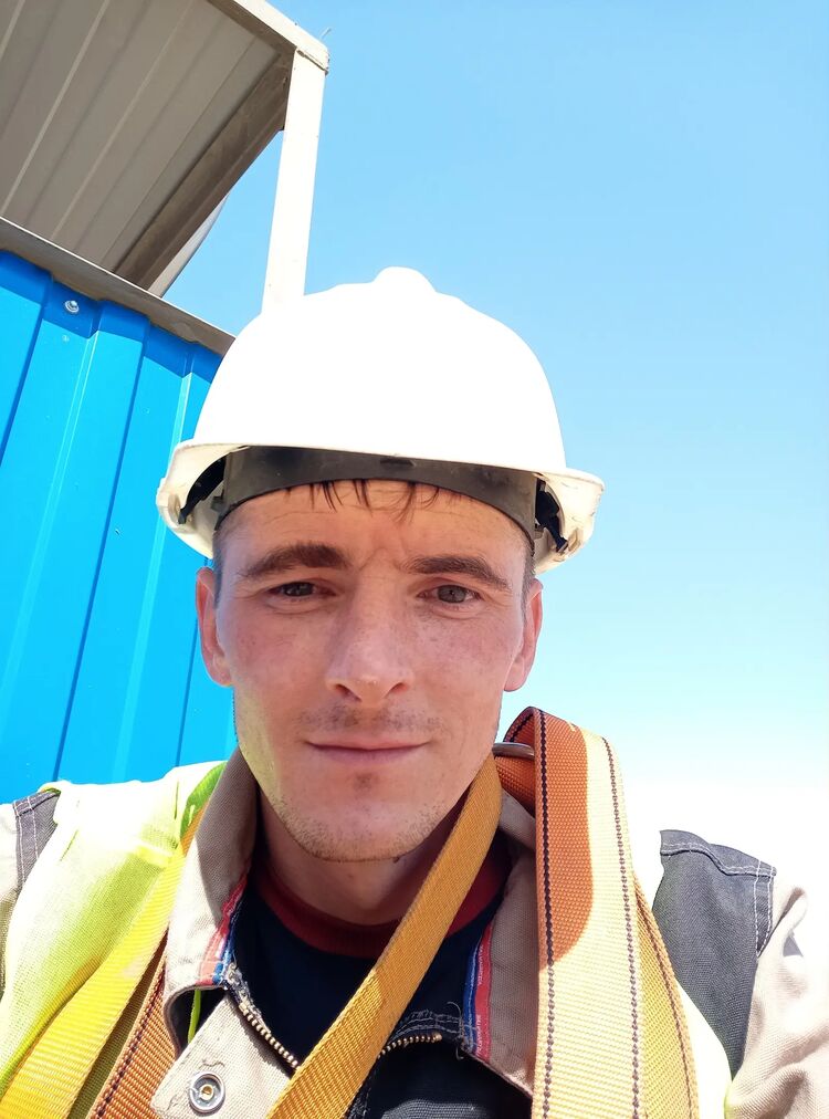  ,   Ivan, 36 ,   c 