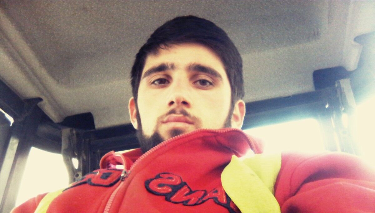  7305822  Bebera, 31 ,    