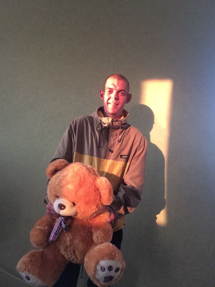 ���� 8566702 ������� ˸��, 32 ����, ���� ���������� � �����-����������