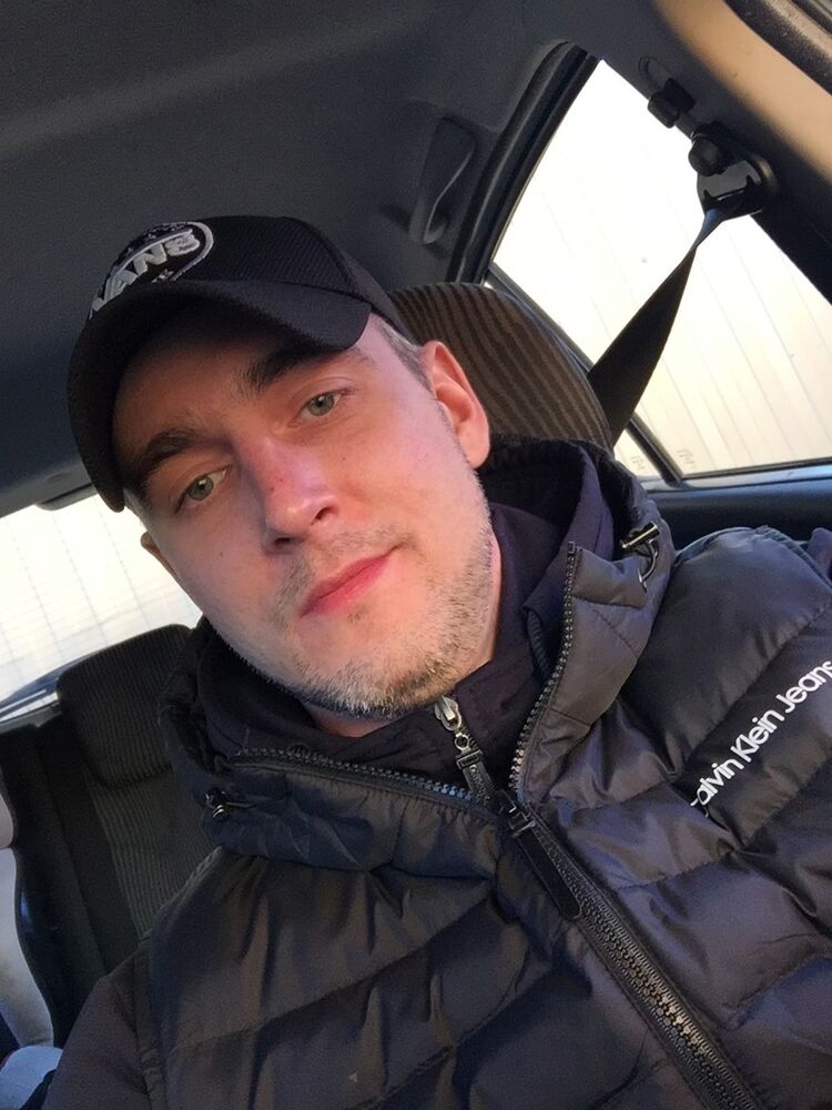  ,   Georgiy, 40 ,  