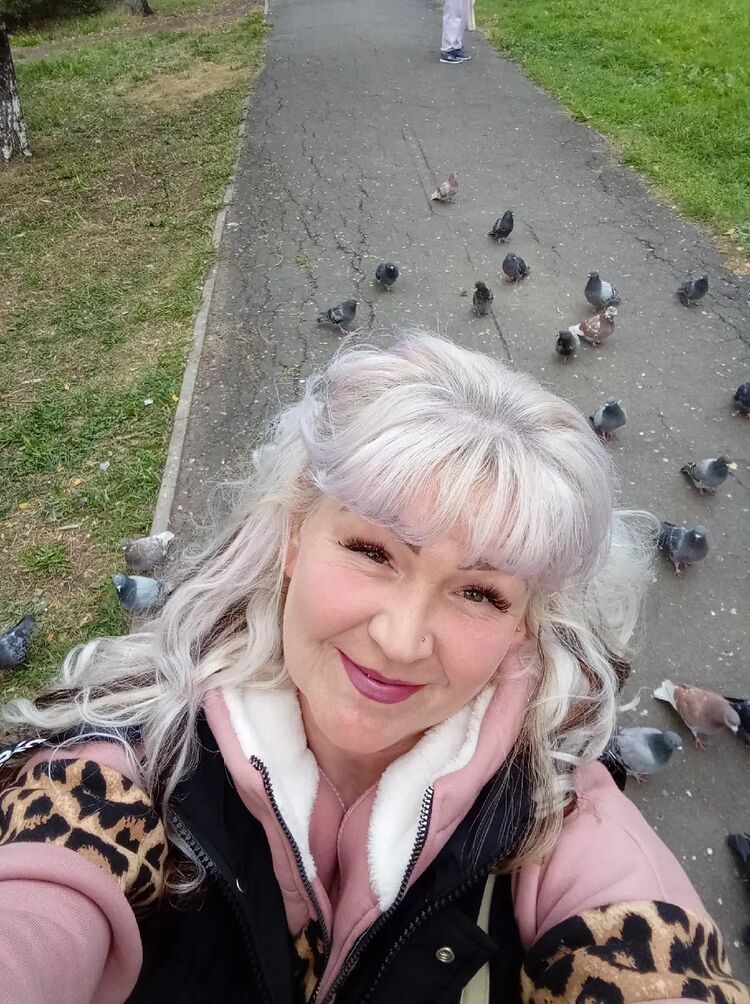  31396302  Sandra, 55 ,    