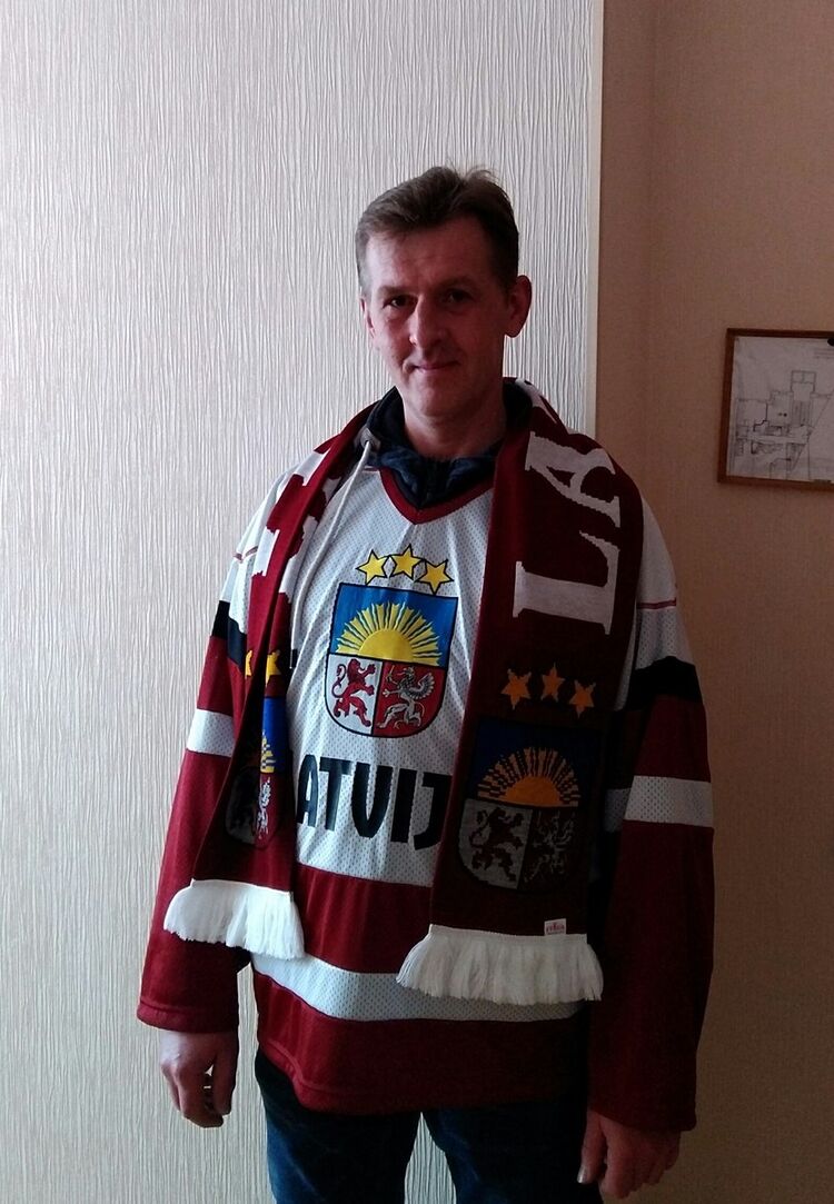  14192952  Viktor, 47 ,    An Cabhan