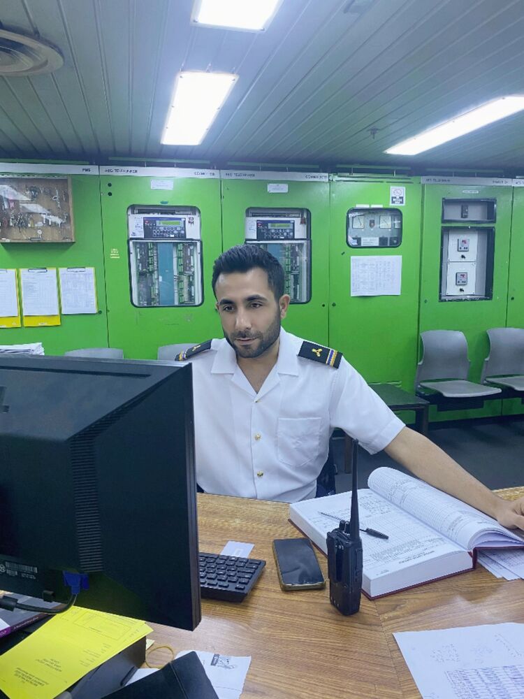  ,   Burak, 28 ,   ,   