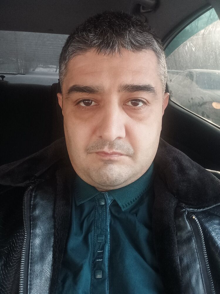  48910812  Muhammad, 38 ,    