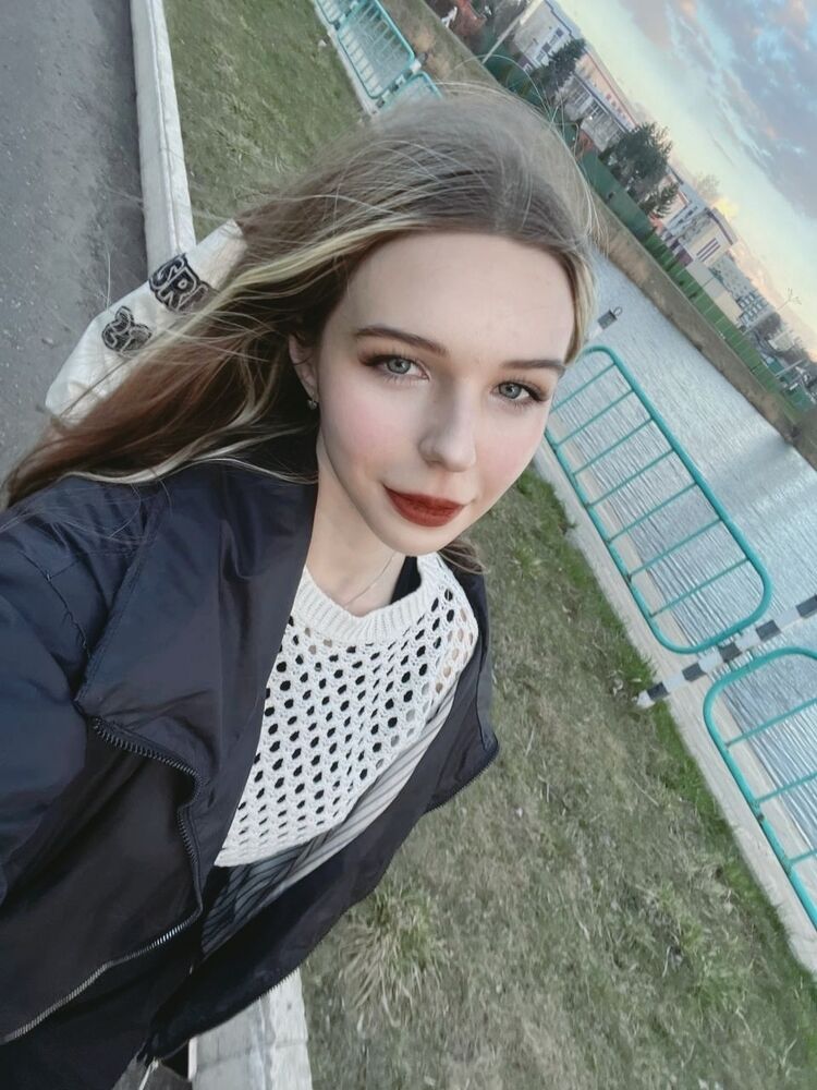  48870682  , 18 ,    