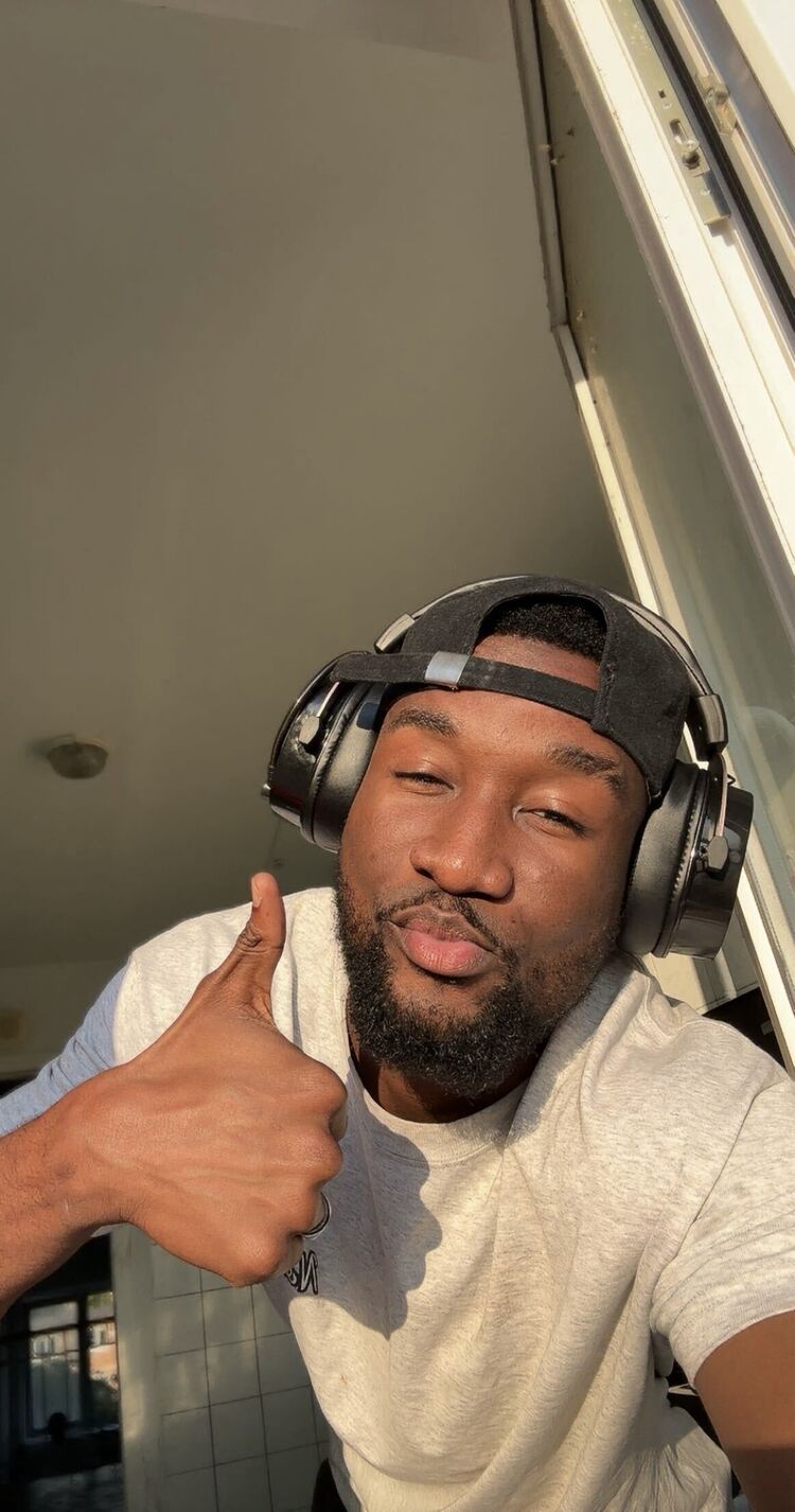  54135012   , 24 ,    --