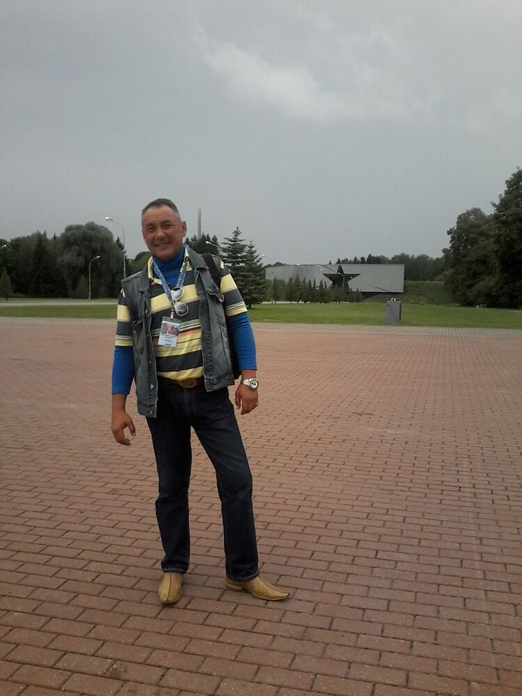  30811082  Rafal, 49 ,    