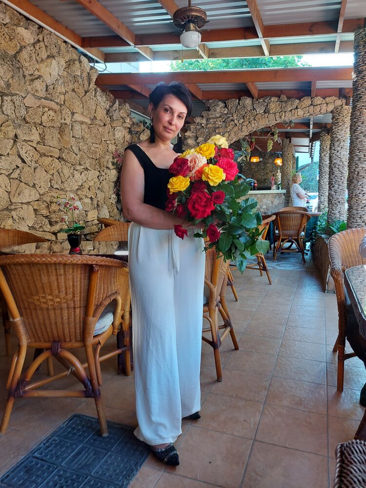  ,   Elena, 51 ,     , c 