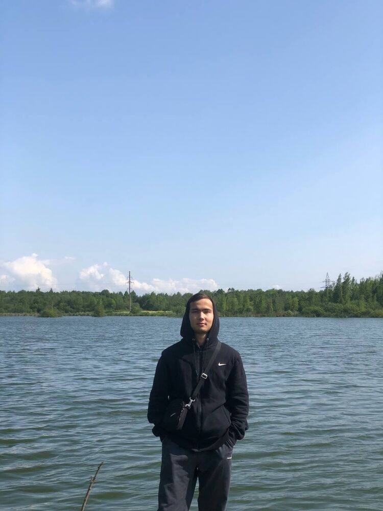  53153352  Zuhriddin, 20 ,    