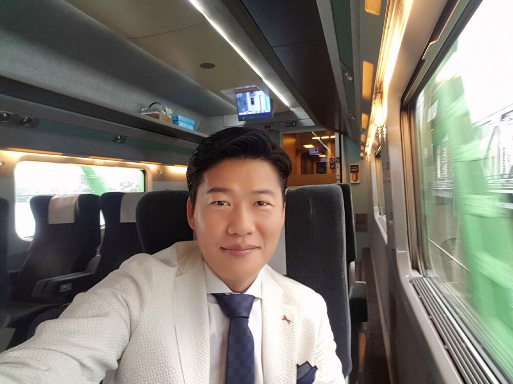  ,   Makoto Kobe, 52 ,   ,   , c , 