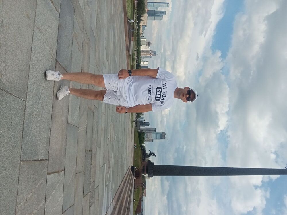  43912102  Rostislav, 35 ,    