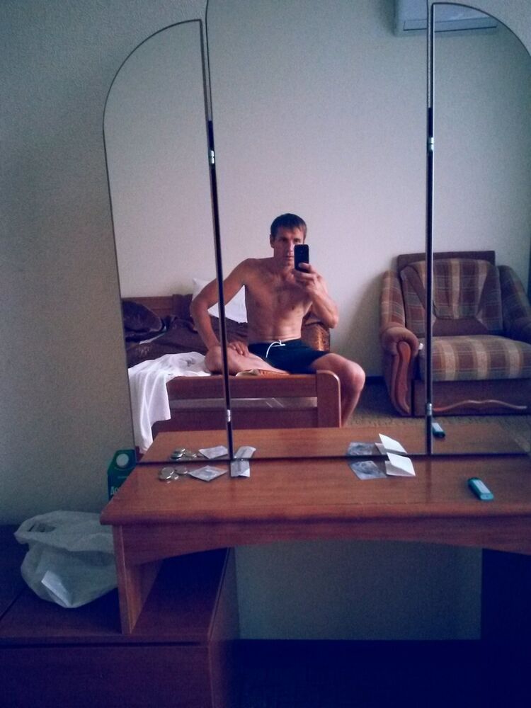  ,   Alik, 39 ,   
