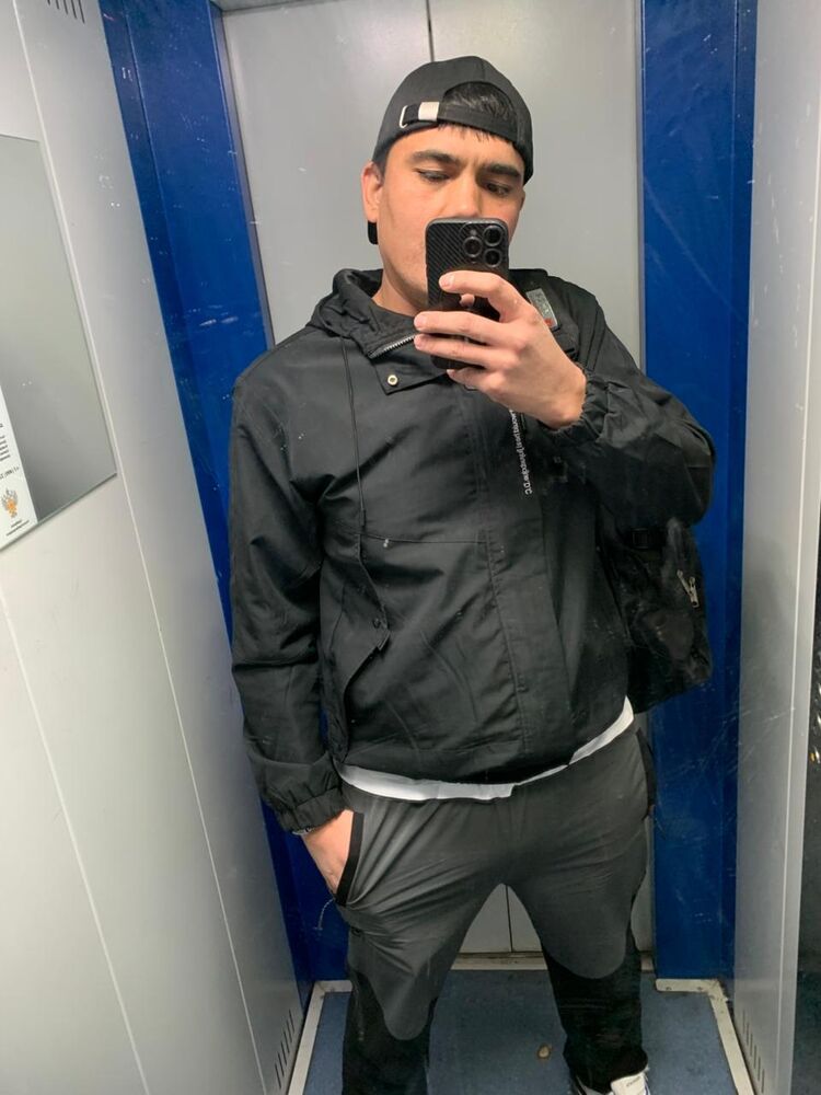  46938452  , 36 ,    