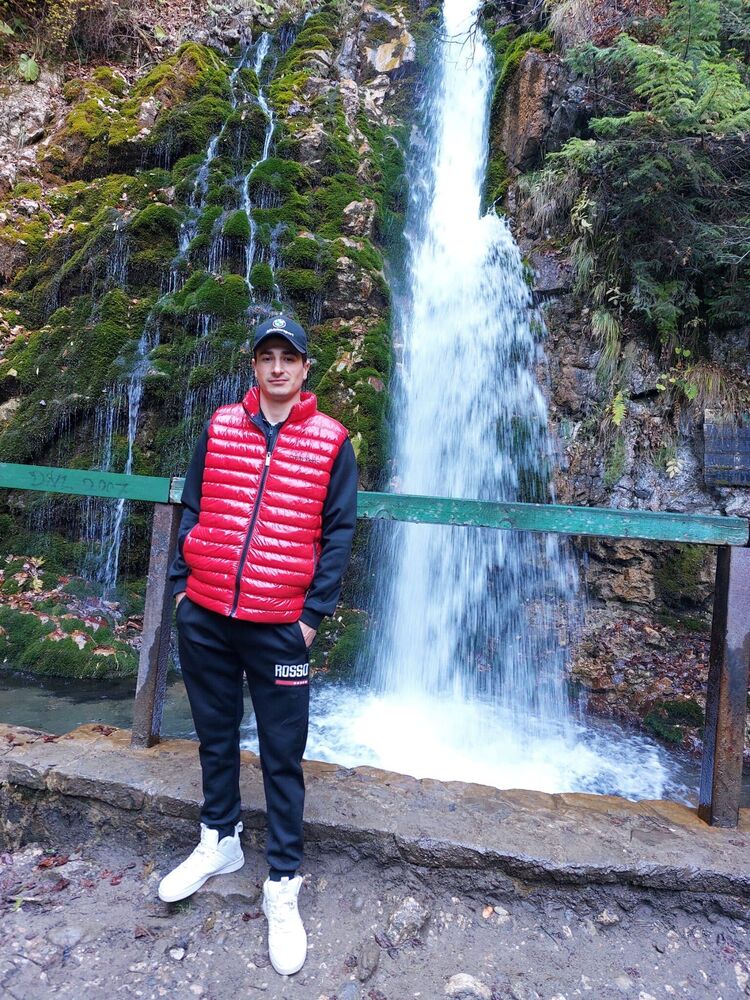  Bragadiru,   Victor, 28 ,   ,   
