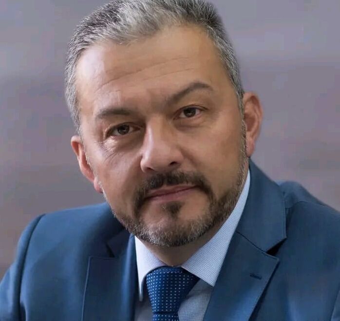  45532212  Nikita, 55 ,    